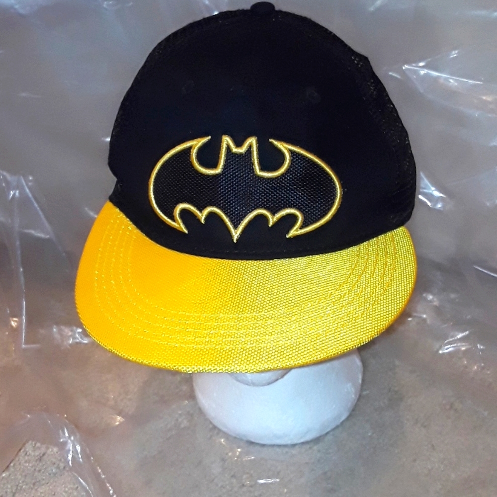 c BATMAN SIX FLAGS BLK YELLOW Snapback cap